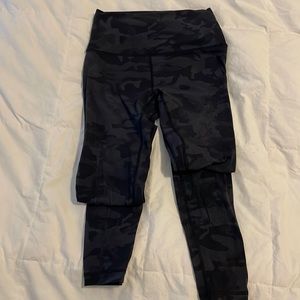 HeyNuts Leggings (Amazon). XS.